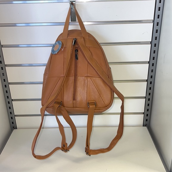 100% Genuine Leather Mini Backpack with adjustable straps - Picture 5 of 8